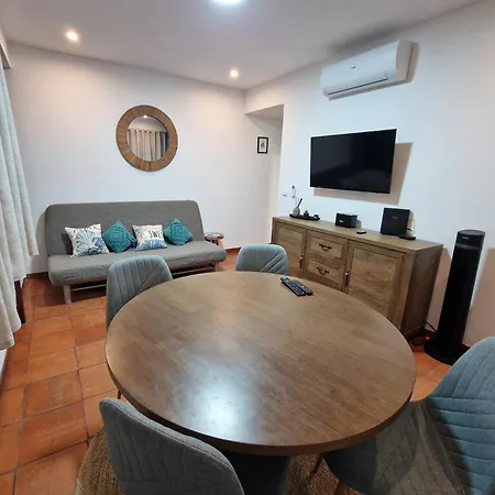 Varinos House